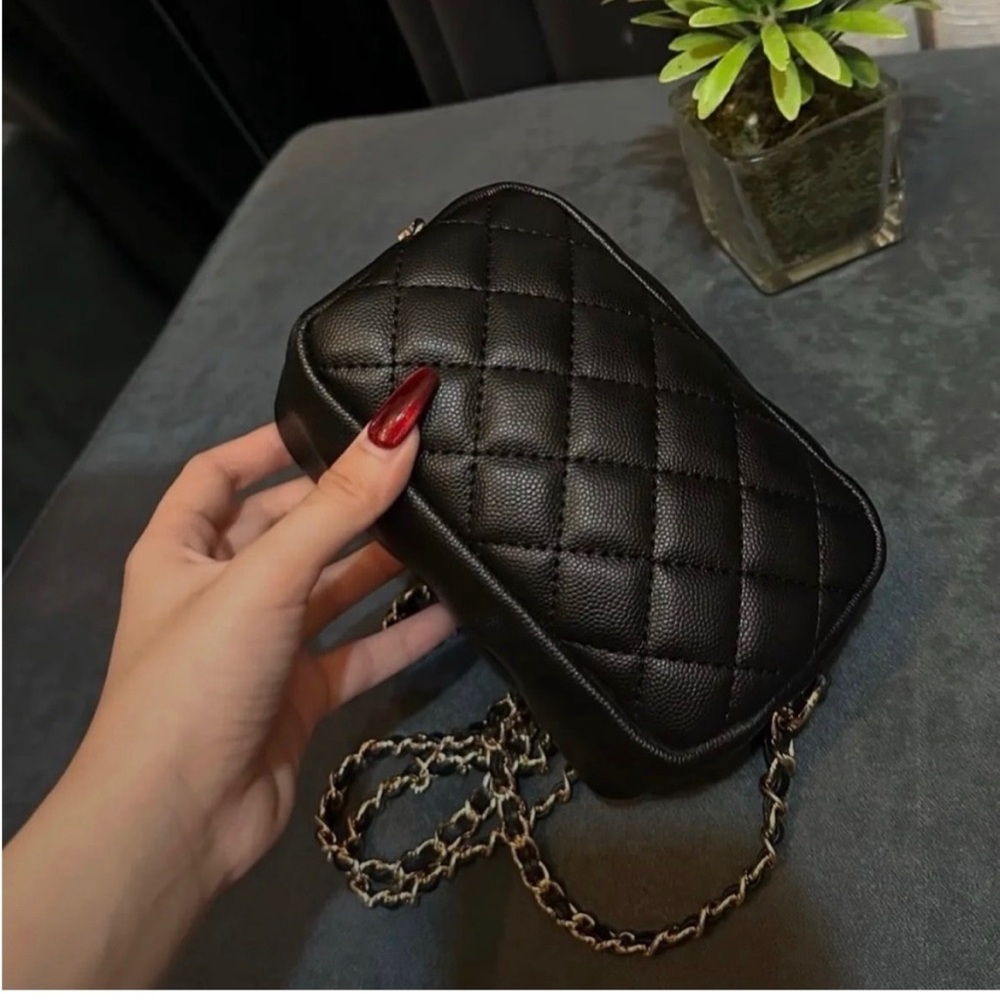 Chanel VIP GWP BAG. - Picture 4 of 7